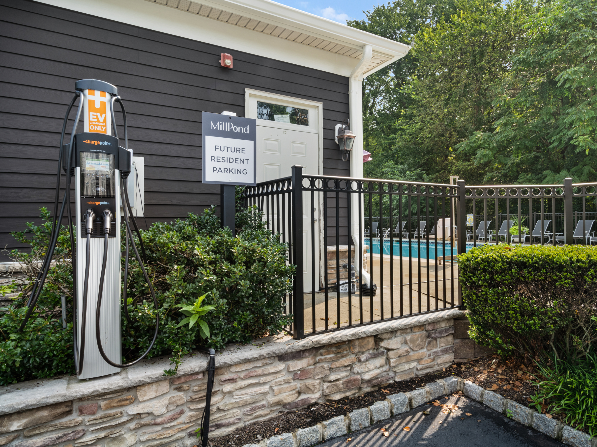 Millpond Clubhouse Exterior 4